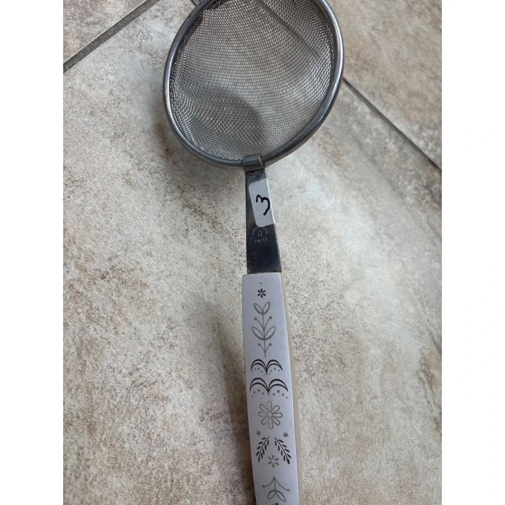 Vintage Flint Ekco Stainless Steel Mesh Strainer White Floral Handle USA Made